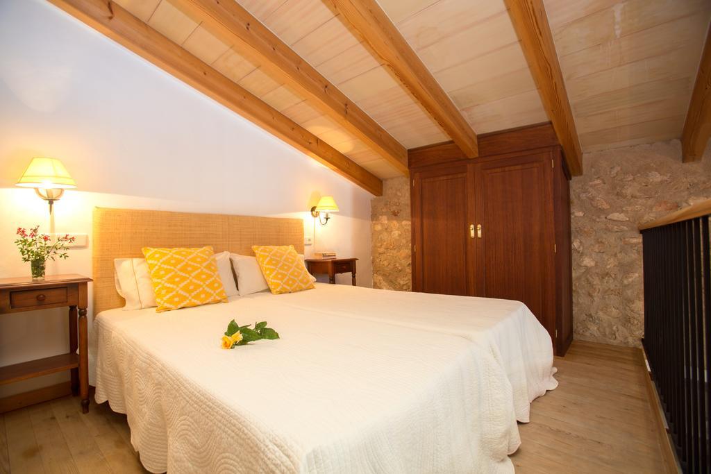 Es Pla De Llodrá Alloggio per agriturismo