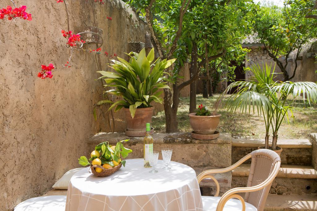 Alloggio per agriturismo Es Pla De Llodrá